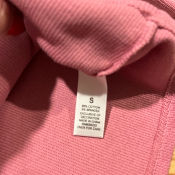 Women/Teen Top LA Hearts Fall/Winter Top Size Small NWOT - Picture 8 of 16